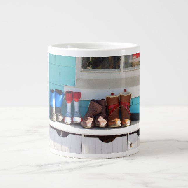 Caneca De Café Grande Inverno Boots All in a Row - Martha's Vineyard (Frente)