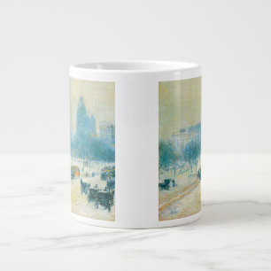 Caneca De Café Grande Inverno na Praça da União por Frederick Childe Has