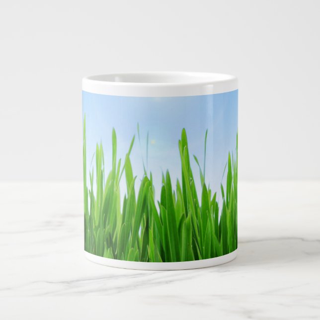 Caneca De Café Grande Jardim de Relva Verde com Desenho de Céu Azul (Frente)