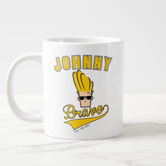 Caneca De Café Grande Johnny Bravo Collegiate Graphic (Esquerda)