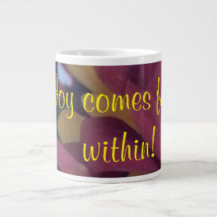 Caneca De Café Grande Joy vem de dentro