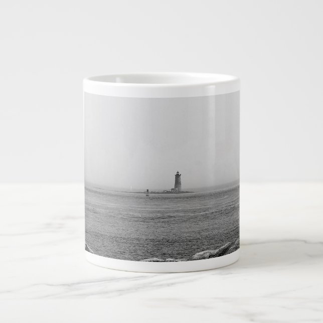 Caneca De Café Grande Lighthouse in the Distance (Frente)