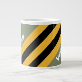 Caneca De Café Grande Listras de Luz Noturna Oliva com Nome