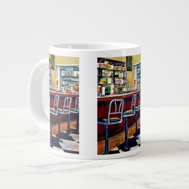 Caneca De Café Grande Loja De Doces Com Fonte De Soda (Frente Esquerda)