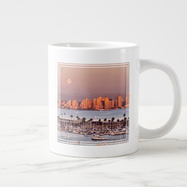 Caneca De Café Grande Lua Cheia sobre San Diego (Direita)