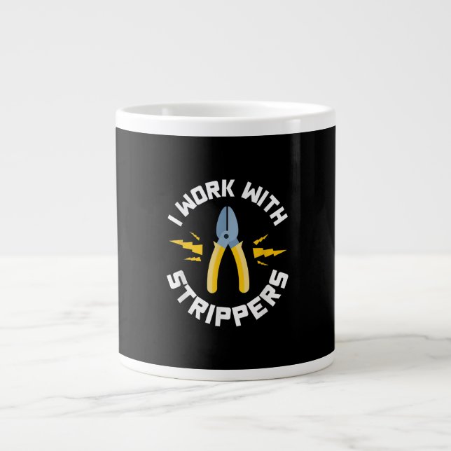 Caneca De Café Grande Mens I Trabalha Com A União Eletrônica (Frente)