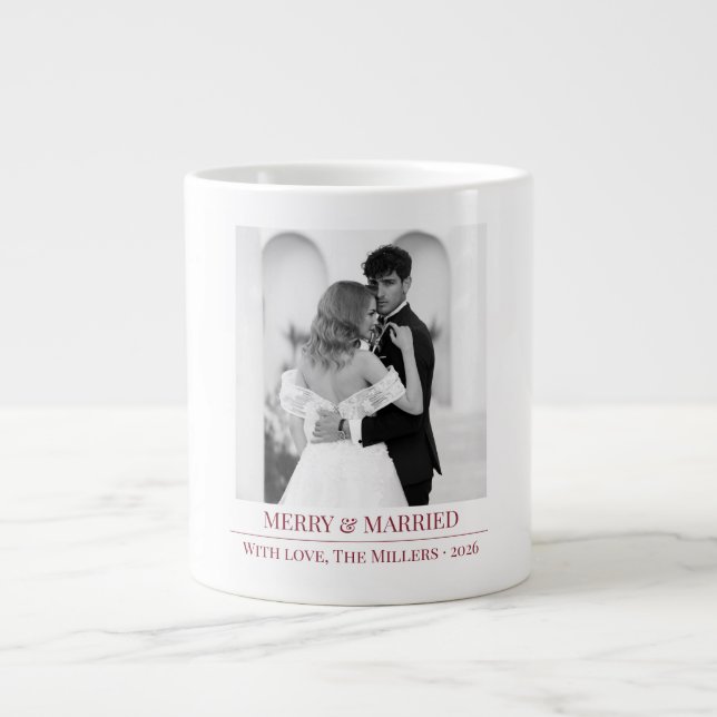 Caneca De Café Grande Merry & Married - Personalized Newlywed Christmas  (Frente)