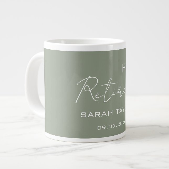 Caneca De Café Grande Modern Sage Green Happy Retirement Personalized  (Frente Esquerda)