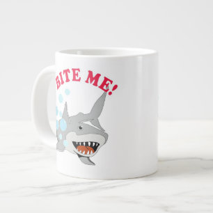 Caneca De Café Grande Morda-me o tubarão em branco