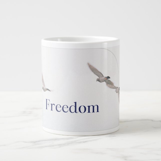 Caneca De Café Grande Mug that celebrates freedom (Frente)