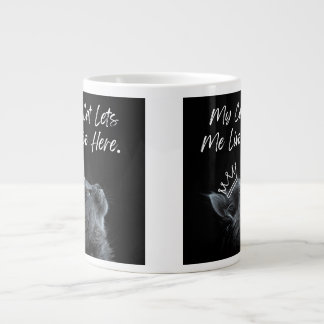 Caneca De Café Grande My Cat Lets Me Live Here