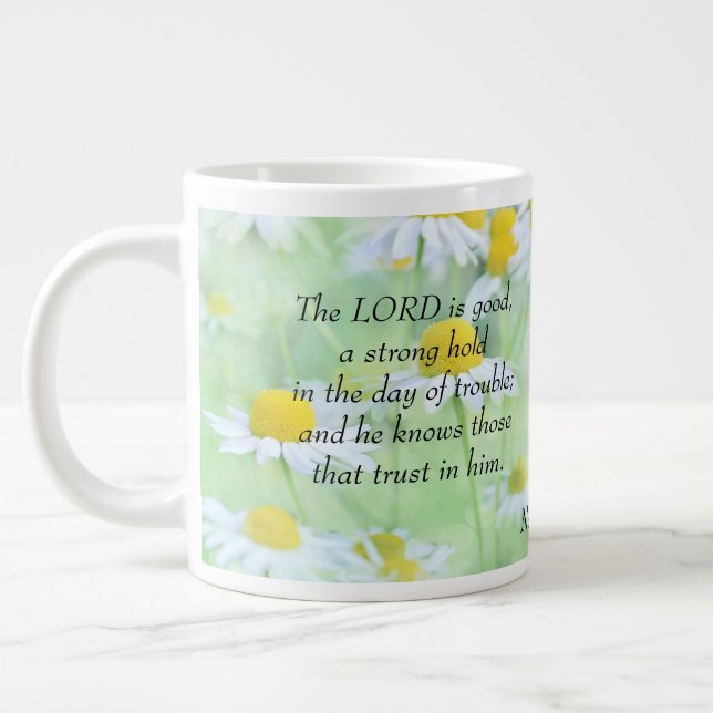 Caneca De Café Grande Nahum 1:7 (Esquerda)