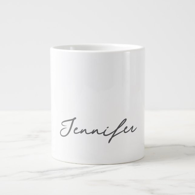 Caneca De Café Grande Nome em Escrita Manual Minimalista Branco Cinza (Frente)