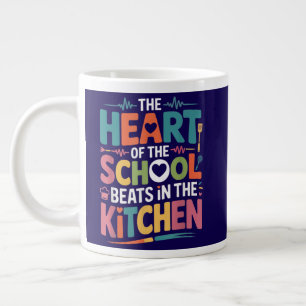 Caneca De Café Grande O Coração da Escola Lateja na Cozinha