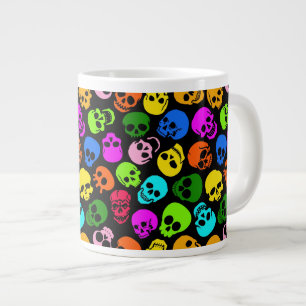 Caneca De Café Grande Padrão de crânios coloridos em preto