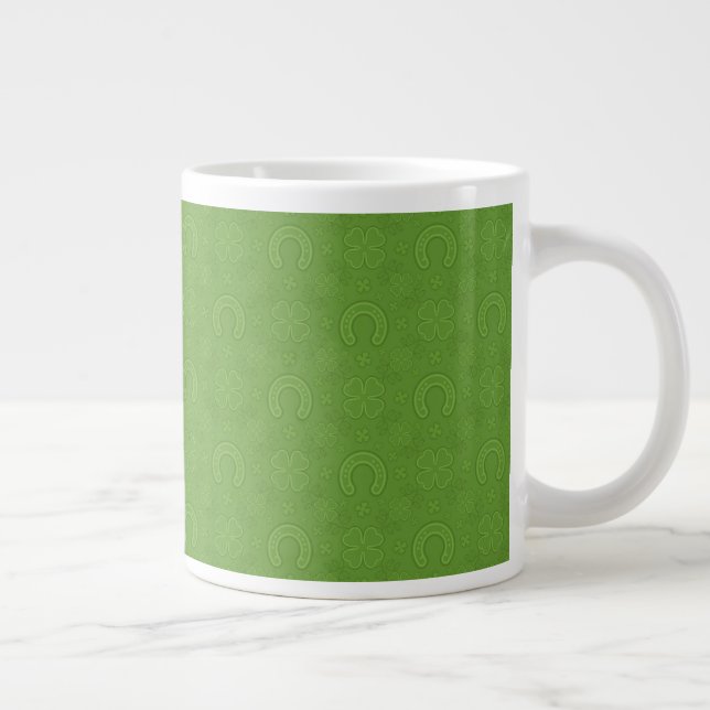Caneca De Café Grande Padrão de Ícones Verdes Sortudos (Direita)