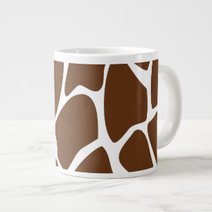 Caneca De Café Grande Padrão de Impressão de Girafa em Brown Escuro.