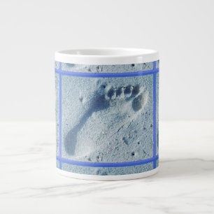 Caneca De Café Grande Pegada na areia