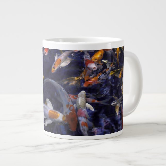 CANECA DE CAFÉ GRANDE PEIXE KOI SOBRE O FLUXO (Frente Esquerda)