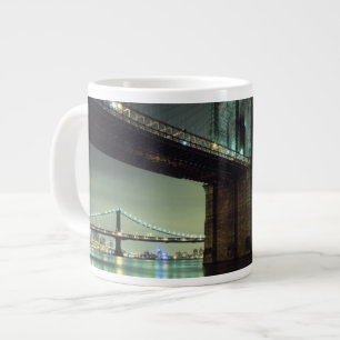 Caneca De Café Grande Ponte do Brooklyn à noite na Ponte de Manhattan