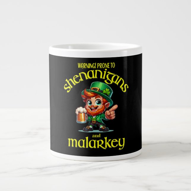 Caneca De Café Grande Propenso a travessuras (Frente)