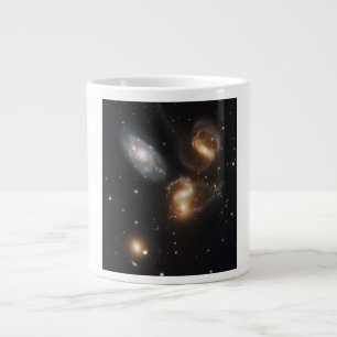 Caneca De Café Grande Quinteto de Stephan: Uma Galáxia Galáctica Naufrag