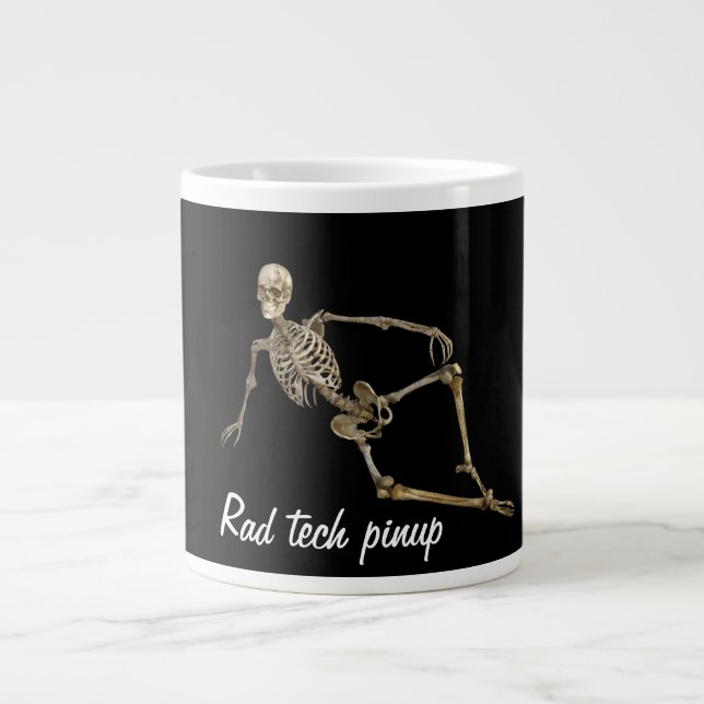Caneca De Café Grande "Rad tech pinup com esqueleto reclinável (Frente)