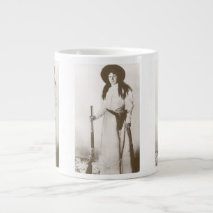 Caneca De Café Grande Retrato fotográfico de uma vaqueira segurando um r