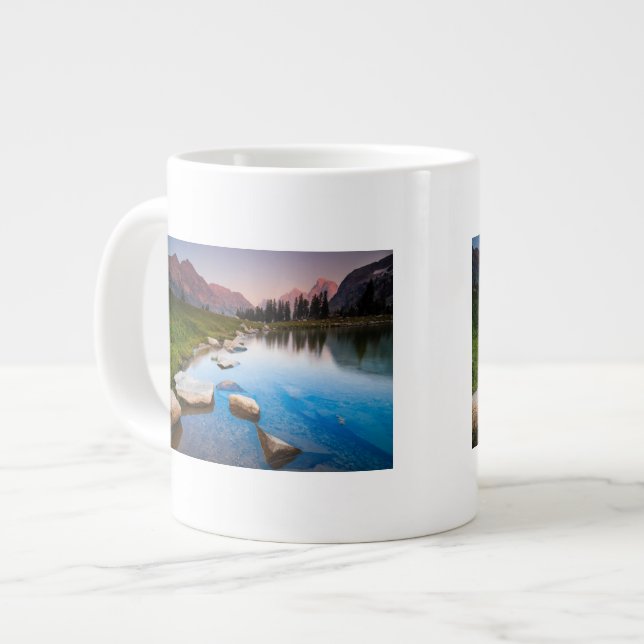 Caneca De Café Grande Solitude do Lago (Frente Esquerda)