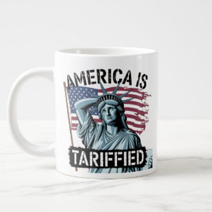 Caneca De Café Grande Tarifa Risos – Declaração Satírica da América