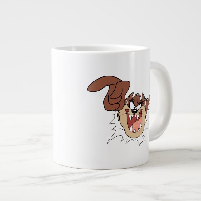 Caneca De Café Grande TAZ™ Explodindo na Página (Frente Esquerda)