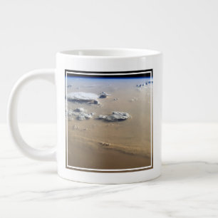 Caneca De Café Grande Tempestade De Poeira Nos Mares De Areia Do Deserto