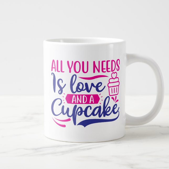 Caneca De Café Grande Tudo que você precisa é amor e Cupcake (Direita)