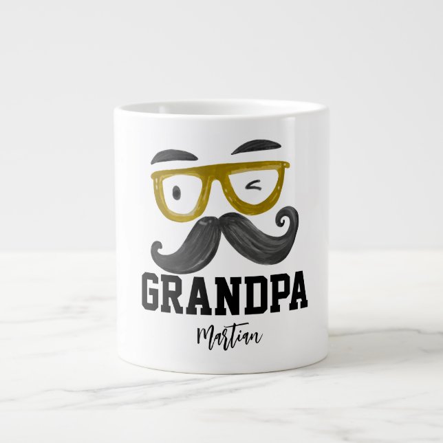 Caneca De Café Grande Turmas amarelas engraçadas e bigode Vovô personali (Frente)