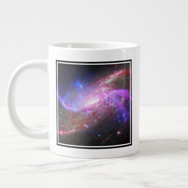 Caneca De Café Grande Um Show De Luz Galáctica Na Galáxia Espiral Ngc 42 (Esquerda)