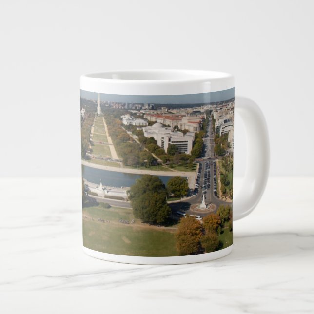 Caneca De Café Grande Uma visão da paisagem de Washington DC (Frente Esquerda)