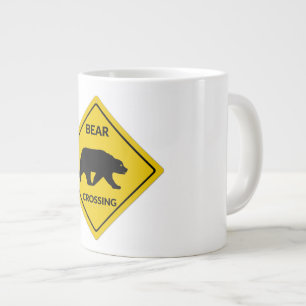 Caneca De Café Grande Urso artístico de SlipperyJoe cruzando sinal gay