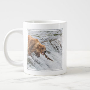 Caneca De Café Grande Urso Pardo Pega Salmão Vermelho