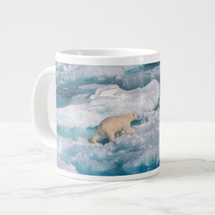 Caneca De Café Grande Urso Polar caminhando no Mar