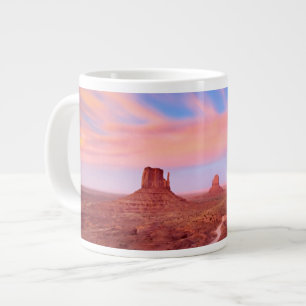 Caneca De Café Grande Ventos fortes sobre o Vale do Deserto