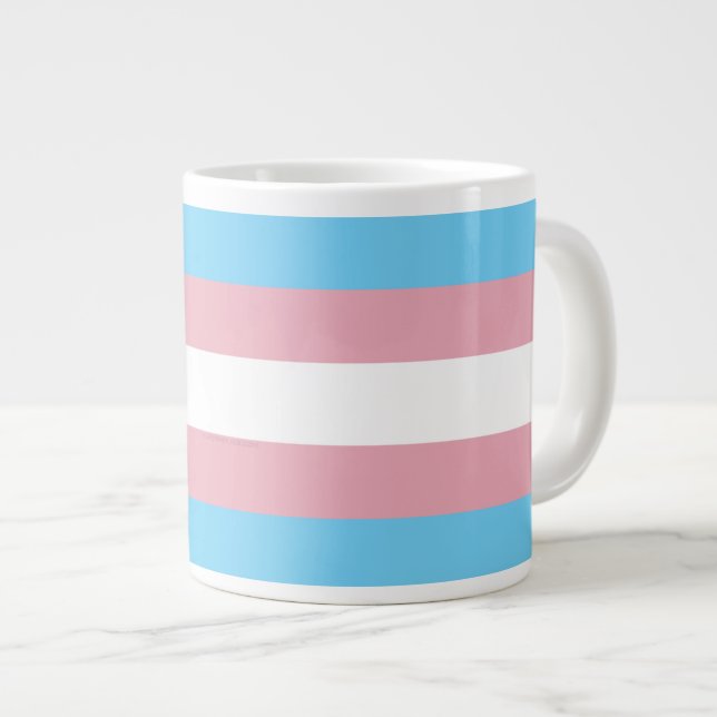 Caneca De Café Grande Visibilidade da bandeira do orgulho transgênero da (Frente Esquerda)