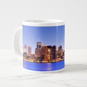 Caneca De Café Grande Vista do Distrito Financeiro de Boston centro