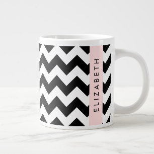 Caneca De Café Grande Zigzag preto-e-branco, padrão Chevron, seu nome