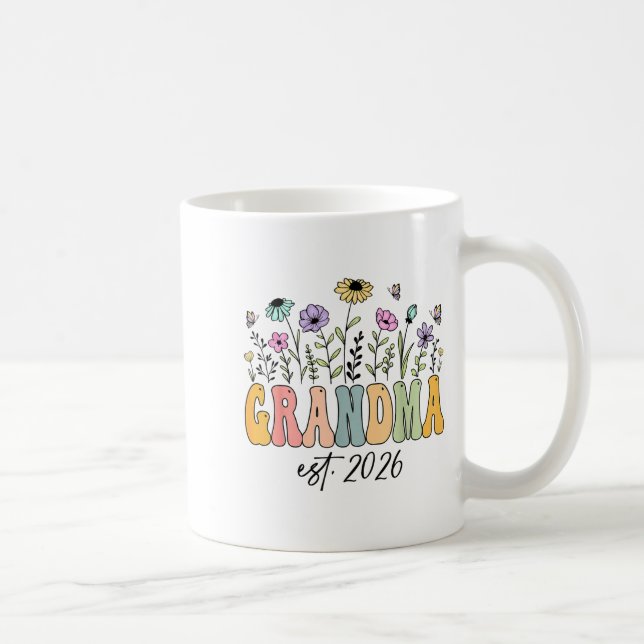 Caneca De Café Grandma Est. 2026 Wildflower Promoted To Grandma  (Direita)
