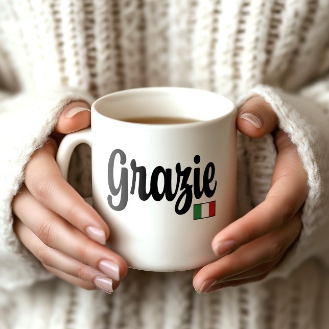 Caneca De Café Grazie (Thank You) Italian Flag Mug (Woman's hands holding a white mug that says Grazie with an Italian flag. A lovely thank you gift!)