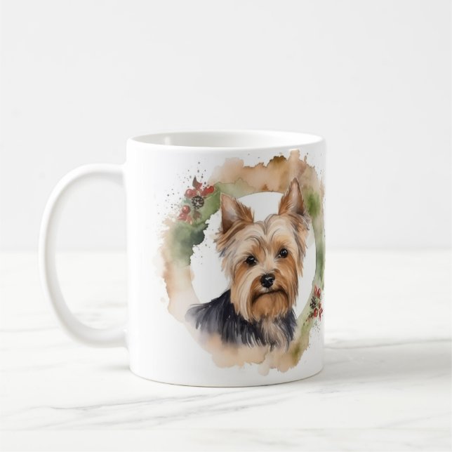 Caneca De Café Grinalda de Natal do Yorkshire Terrier Pupila Fest (Esquerda)