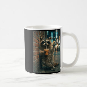 Caneca De Café Guaxinim bebendo café gelado rock on meme engraçad