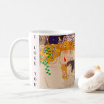 Caneca De Café Gustav Klimt - Mãe e Filho<br><div class="desc">Gustav Klimt - Mãe e Criança - Mãe e Criança é uma seção detalhada da pintura de 1905 Três Idade da Mulher. Esta pintura também é conhecida como "Le Tre Eta Della Donna". Esta imagem foca apenas uma parte do trabalho de arte,  a mãe e a criança.</div>