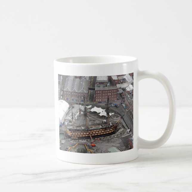 Caneca De Café H.M.S. Vitória (Direita)