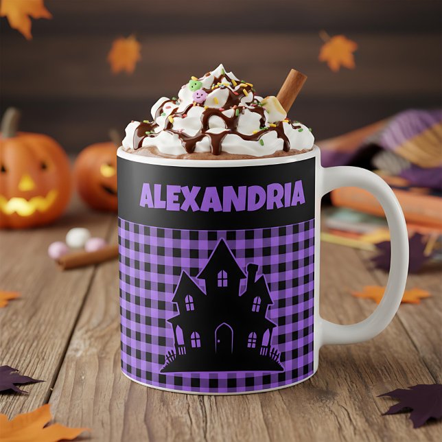 Caneca De Café Halloween Haunted House Purple & Black Plaid Name (Criador carregado)